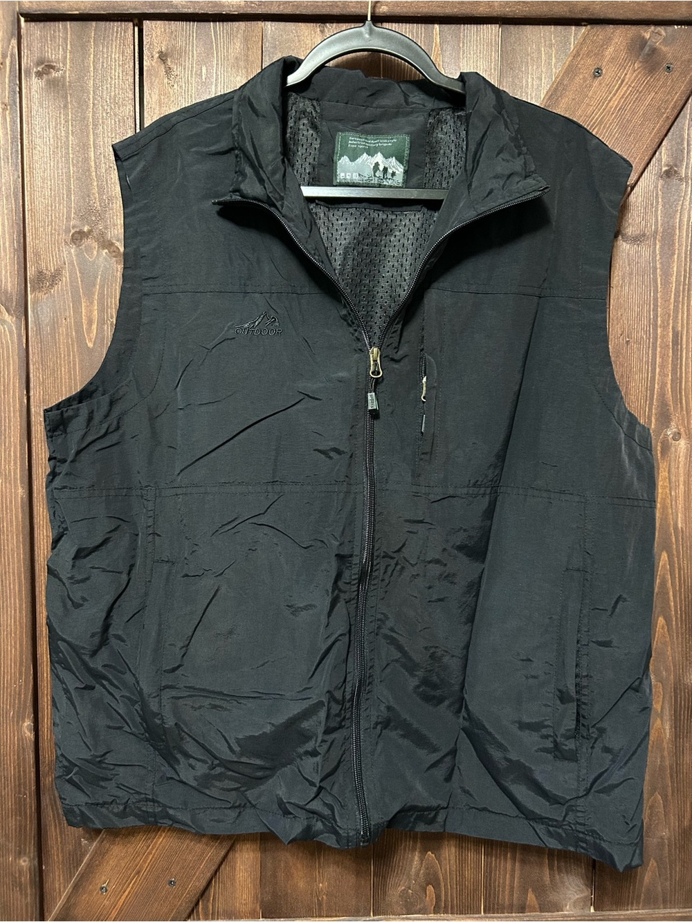 Men's Black Lightweight Vest - Outdoor Utility Style